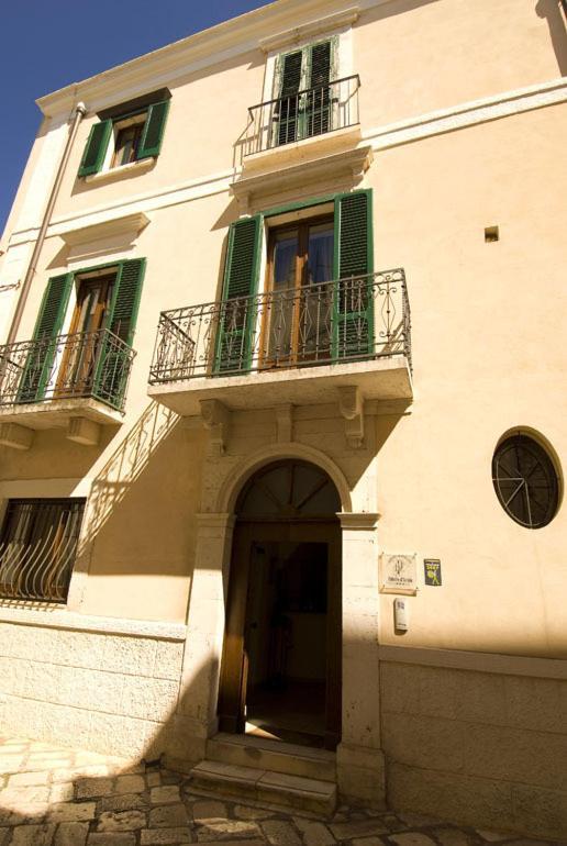 Hotel Palazzo D'Erchia コンヴェルサーノ エクステリア 写真