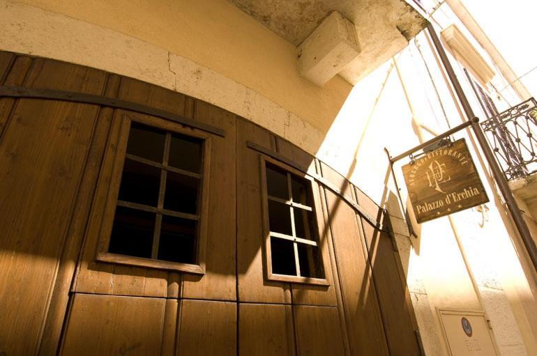 Hotel Palazzo D'Erchia コンヴェルサーノ エクステリア 写真