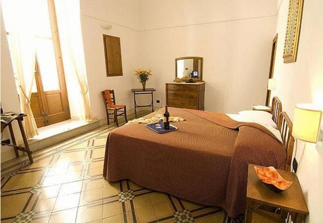 Hotel Palazzo D'Erchia コンヴェルサーノ エクステリア 写真