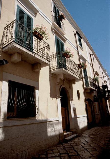 Hotel Palazzo D'Erchia コンヴェルサーノ エクステリア 写真